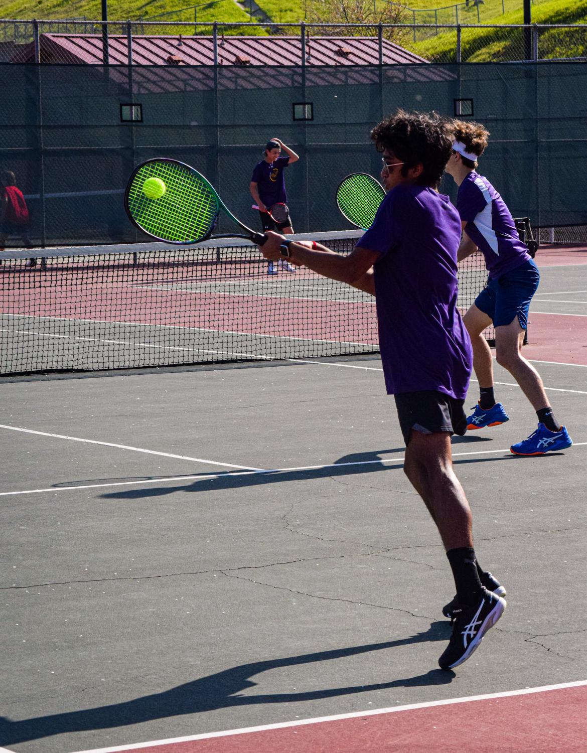 Boys Varsity Tennis defeats Monte Vista 7-2