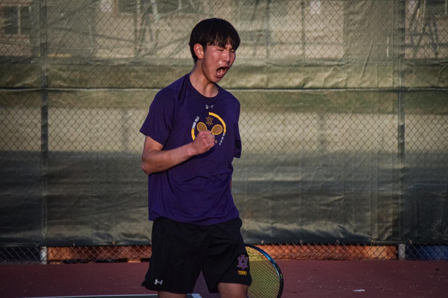 Boys Varsity Tennis defeats Monte Vista 7-2